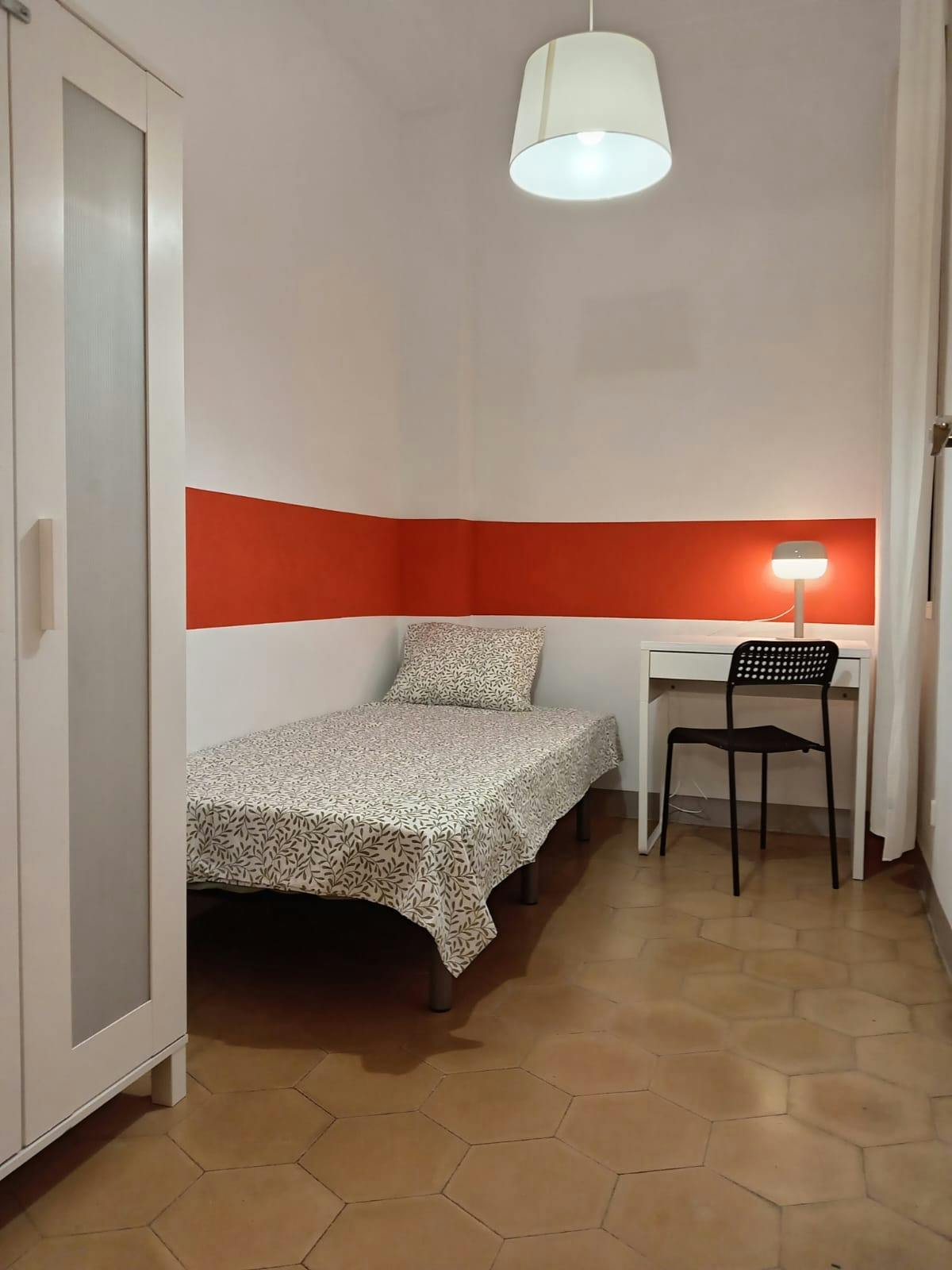 Plaça del Doctor Letamendi, Barcelona Barcelona