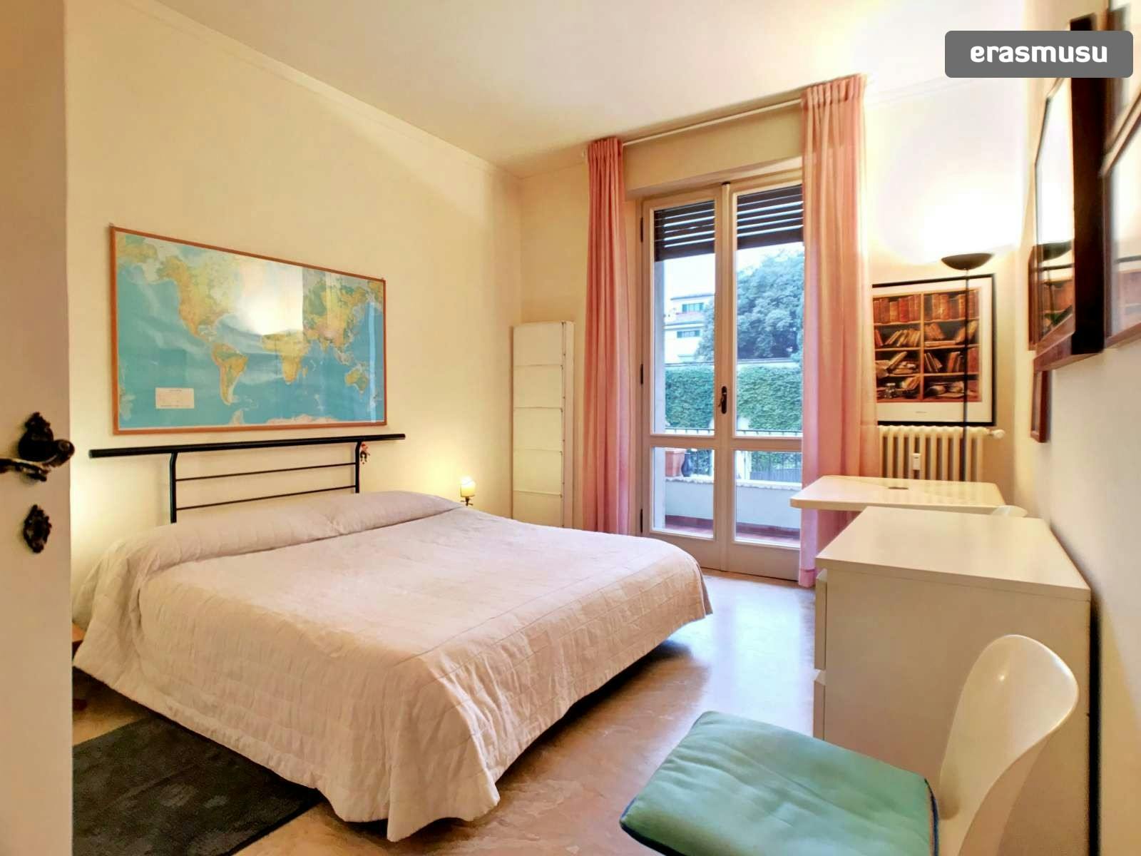Private room for rent for €750 per month in Florence, Via Fra' Domenico Buonvicini