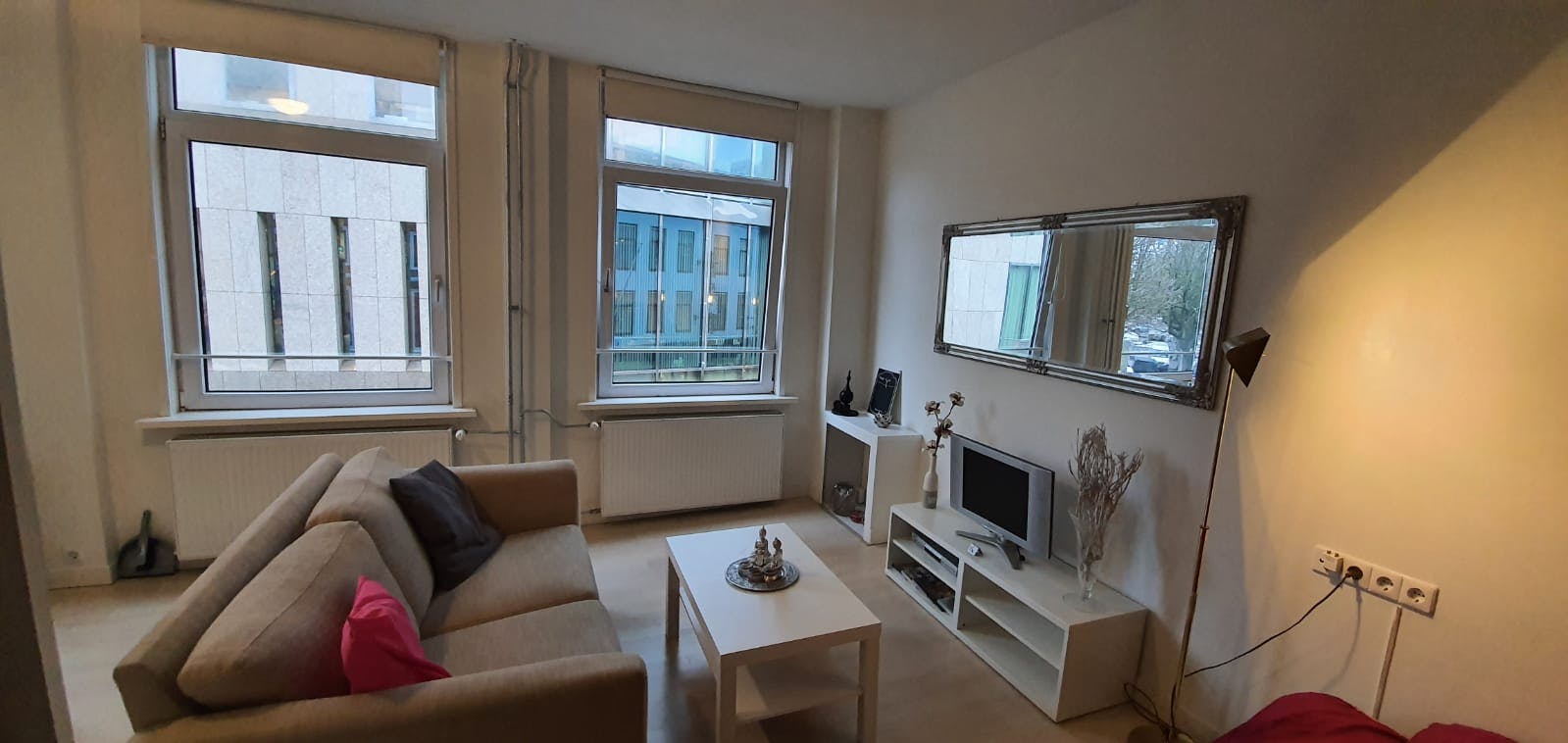 Studio à louer pour 950 €/mois à The Hague, Lange Poten