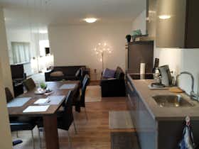 Apartment for rent for €1,400 per month in Eindhoven, Blaarthemseweg
