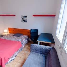 Private room for rent for €650 per month in Barcelona, Avinguda de la República Argentina