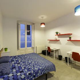 Private room for rent for €710 per month in Barcelona, Carrer de Sant Pere Més Baix