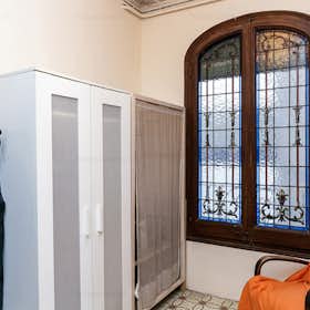 Private room for rent for €450 per month in Barcelona, Carrer de Roger de Flor