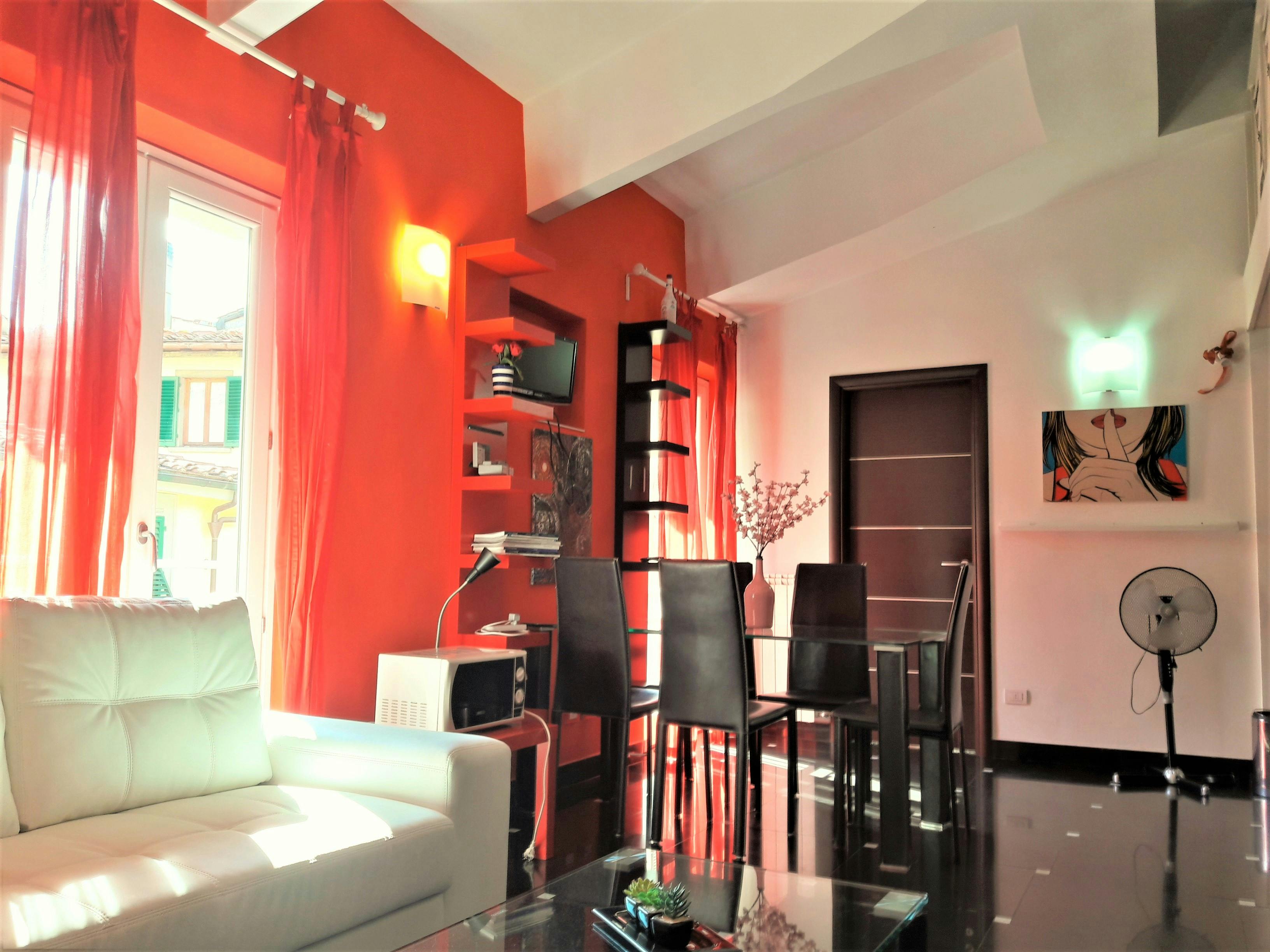 Shared room for rent for €290 per month in Florence, Via Sant'Agostino