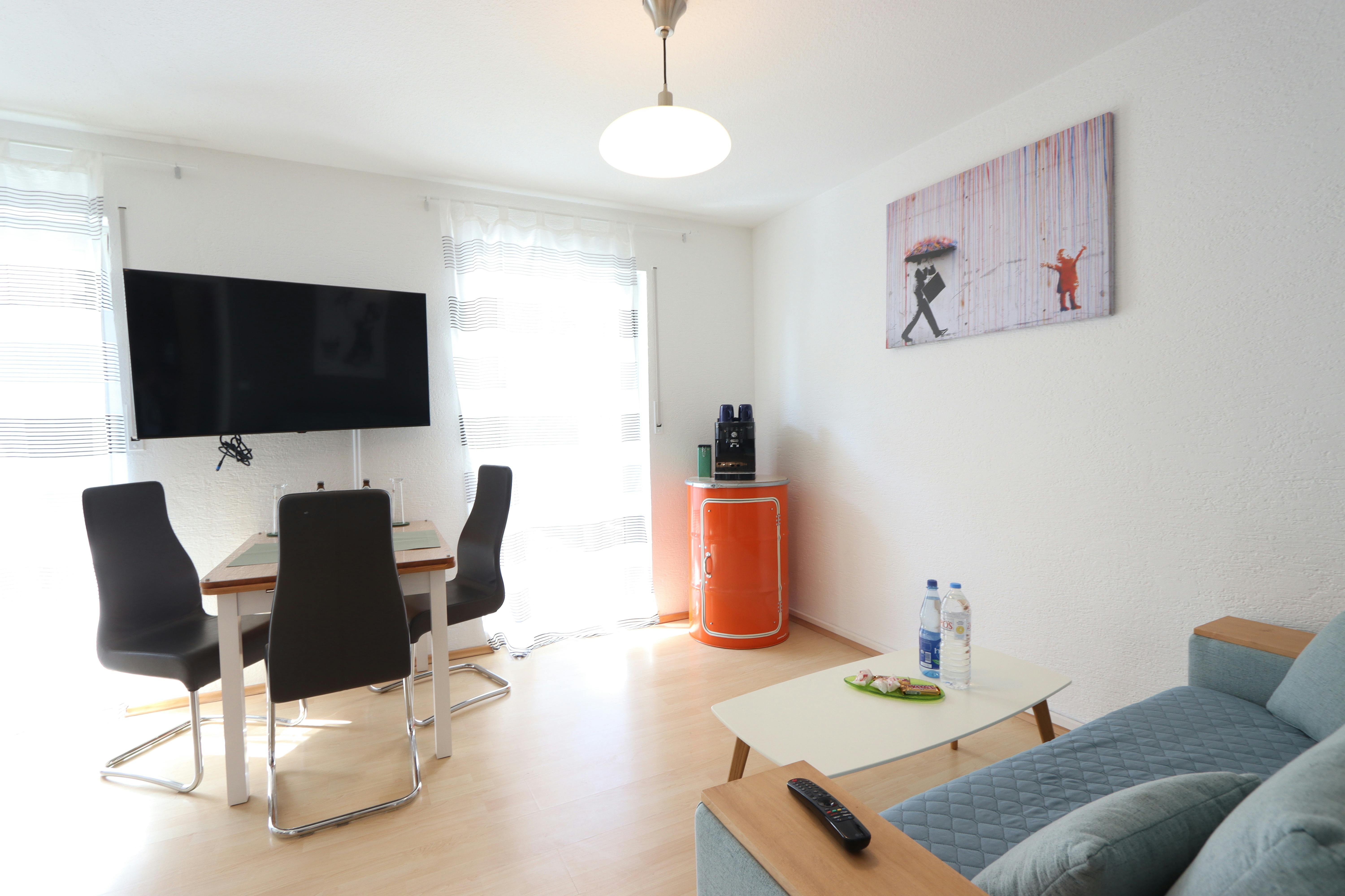 Apartamento para alugar por € 1.950 por mês em Kelsterbach, Neukelsterbacher Straße