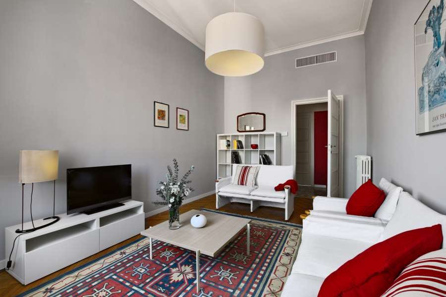 Viale Tunisia, Milan