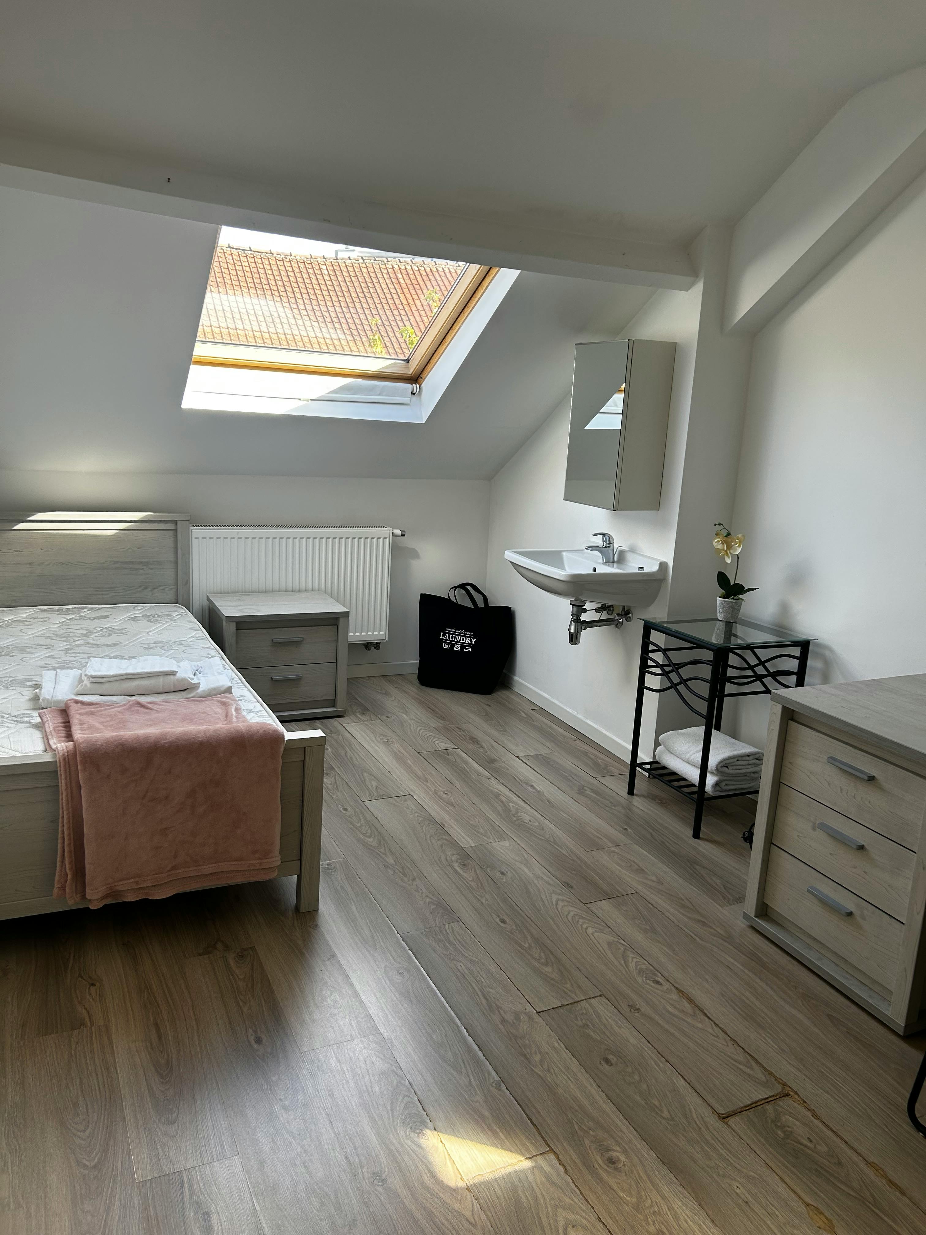 Private room for rent for €490 per month in Saint-Josse-ten-Noode, Chaussée de Haecht