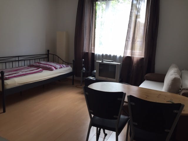Lägenhet att hyra för 970 € i månaden i München, Lerchenauer Straße