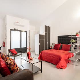 Studio for rent for € 895 per month in Madrid, Travesía de Vázquez de Mella