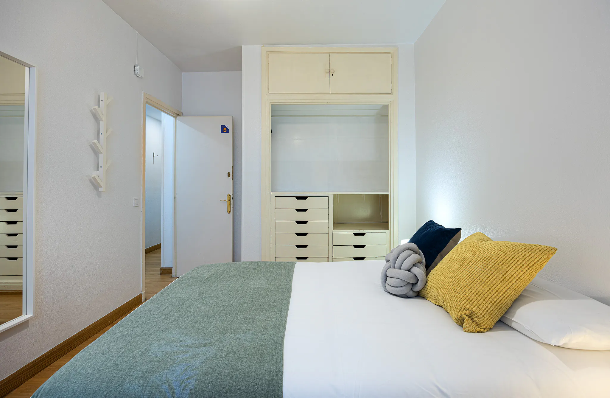 Private room in Calle Núñez Morgado, Madrid (967538) ROOM 1