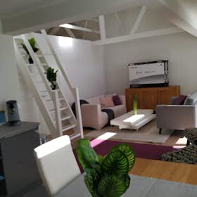 Appartement te huur voor € 1.400 per maand in Eindhoven, Blaarthemseweg