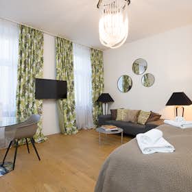 Studio for rent for €1,490 per month in Vienna, Alser Straße