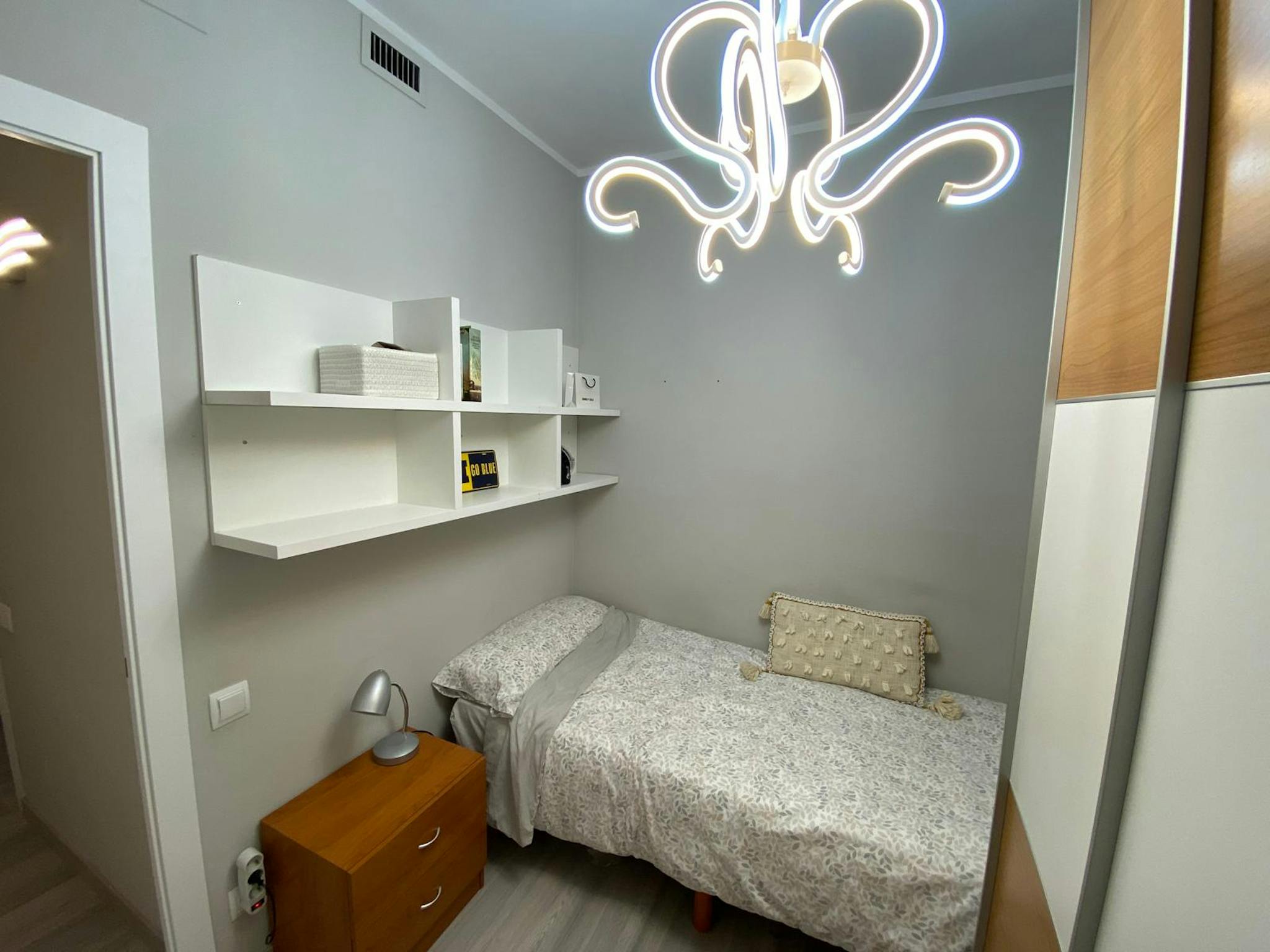 Carrer Provença, Barcelona preview